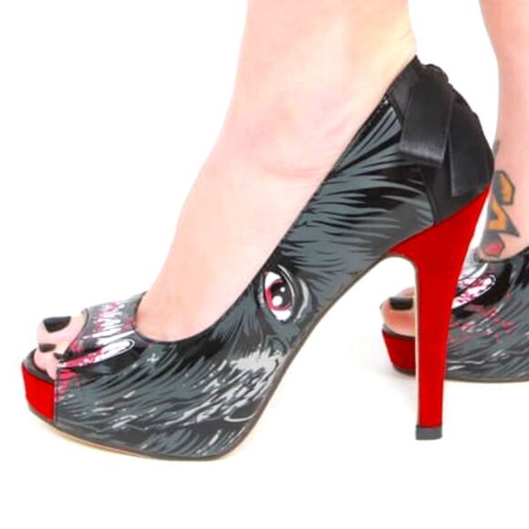 NIB Iron Fist WolfBeater Platform Heel - Picture 10 of 10